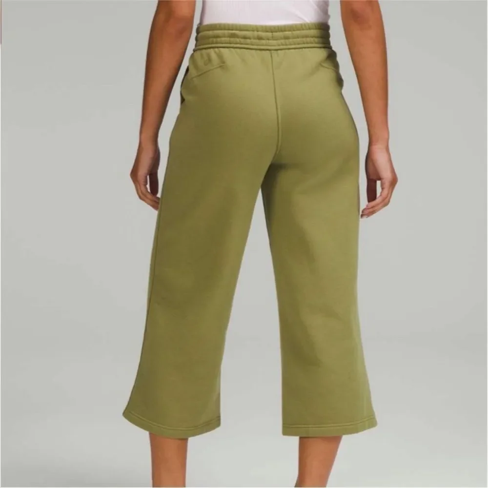 LULULEMON‎ Sweatpants Women 0 Loungeful High-Rise Wide Leg Crop Bronze Green 22”